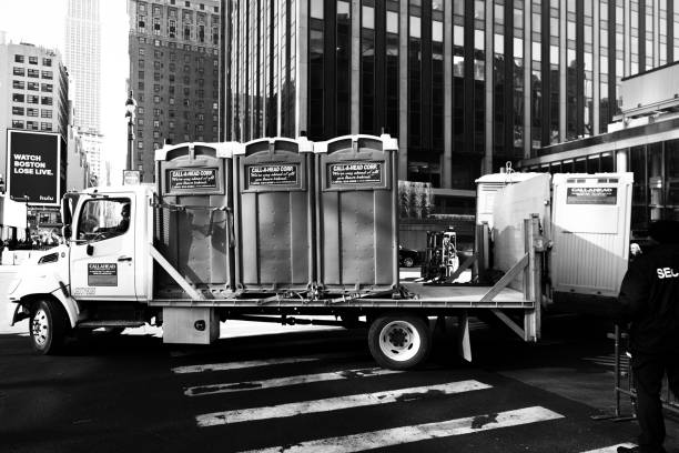Best High-end porta potty rental  in Lton, IN